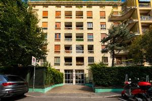 4 LOCALI A MILANO