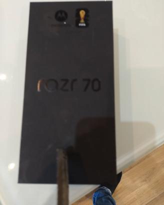 Motorola razr 70 nuovo 