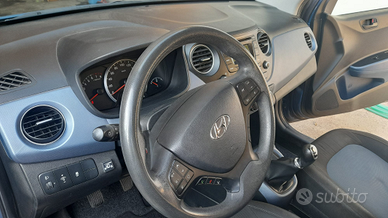 Auto Hyundai i10