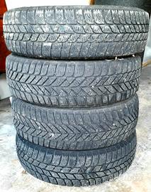 Pneumatici neve Pirelli M+S con cerchi 155/65 R13