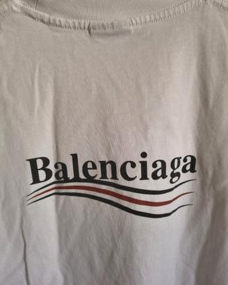 T-shirt Balenciaga bianca oversize con logo
