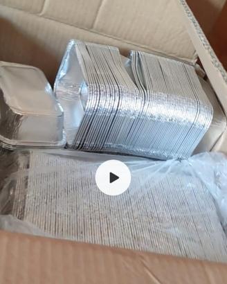 N. 100 vaschette alla volta per 5 euro