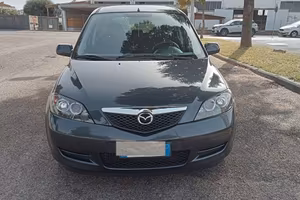 Mazda 2  Benzina  80CV  +Clima