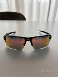 occhiali da sole oakley