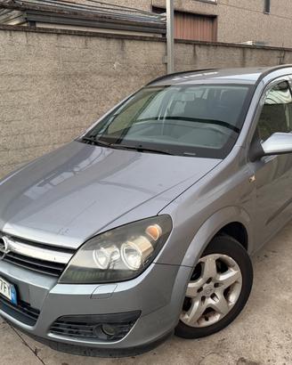 OPEL ASTRA 1.6 BENZINA EURO4 FAMIGLIARE