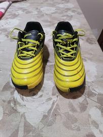 Scarpe da calcio marca Joma
