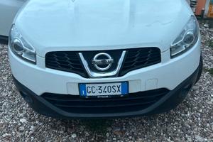 VETURA SPAZIOSA CON CONSUMI ASSAI BASSI