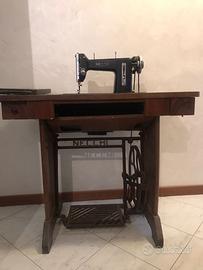 Macchina da cucire NECCHI