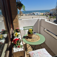 Appartamento vista mare con ombrellone incluso