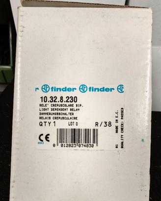 Finder interruttore crepuscolare