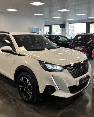 PEUGEOT 2008 1.5 BlueHDi Allure Navi Pack