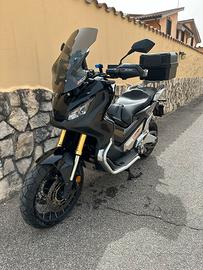 Honda xadv750
