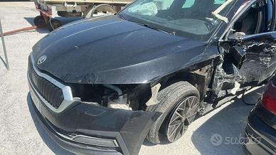 Skoda octavia s. wagon incidentata