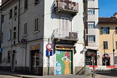 Stanza singola comoda per università-450 euro