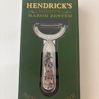 Hendrick's Razor, pelatutto