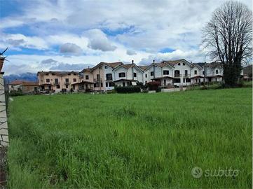 Terreno di 2446 m² a Vairano Patenora
