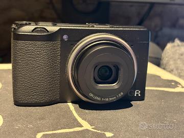 Ricoh Gr III - Ricoh GR 3
