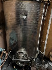 Cisterna vino in acciaio inox