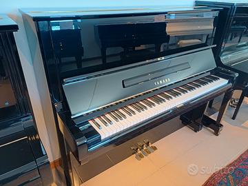Pianoforte verticale YAMAHA U2 H