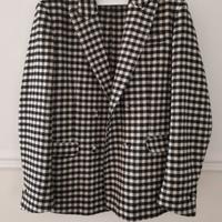 Giacca di lana da donna.