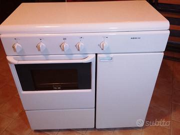 Cucina con forno a gas ...BOREAL