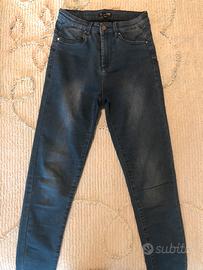 Jeans skinny a vita alta Zuiki
