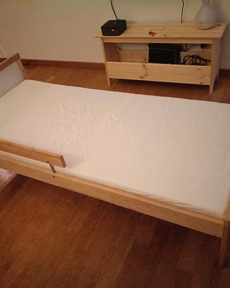 lettino con materasso Ikea