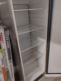 Frigorifero in acciaio