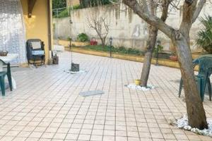 Appartamento con ampio scoperto, Cerasa. N/294