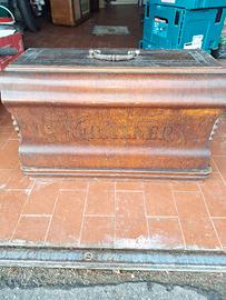 macchina da cucire vintage 