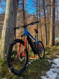 CUBE STEREO HYBRID 160 HPC ACTIONTEAM 750