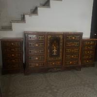 Como è due Comodini