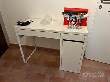 Scrivania Ikea Micke 105x50 bianca