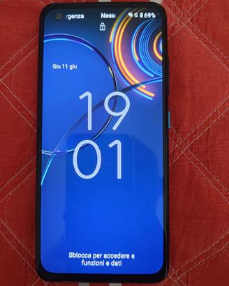 Asus Zenfone 8