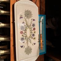 Vassoio in ceramica con coltello