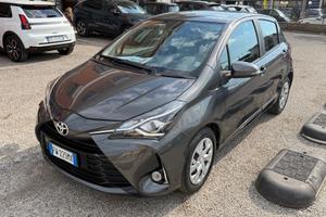 Toyota Yaris 1.0 Lounge *NEOPATENTATI*