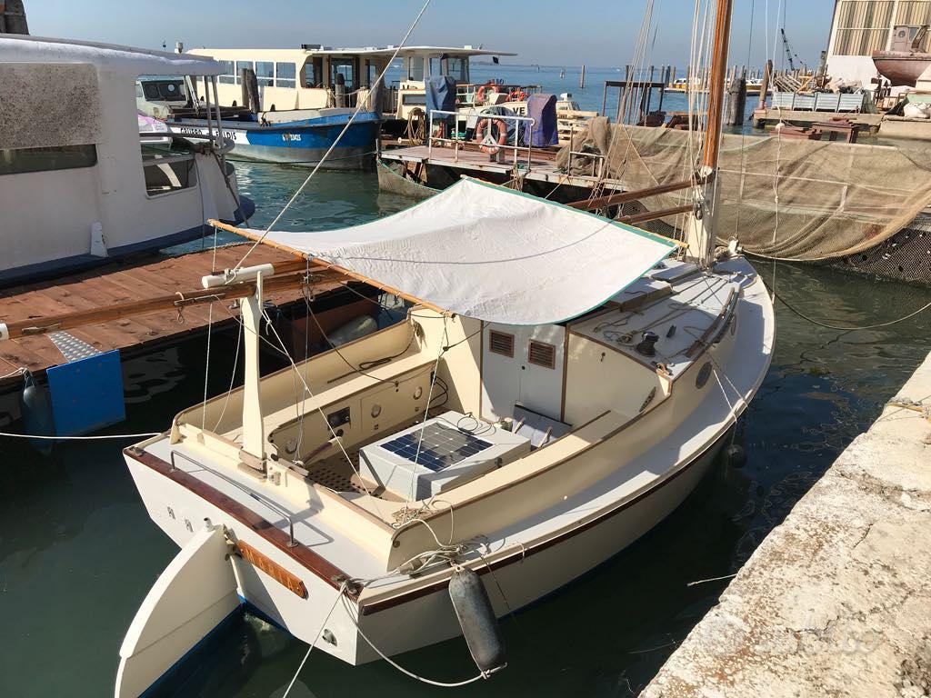 Catboat — Vedi foto 1