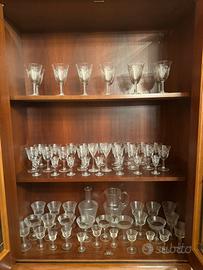 set di bicchieri in cristallo inciso con decorazio