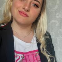 Operaia produzione, confezionamento e assemblaggio