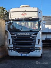 SCANIA R560