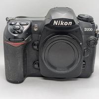 Fotocamera Reflex Nikon D200 scatti 10.000