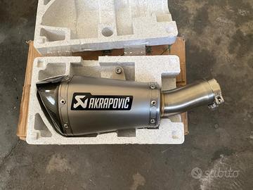Terminale akrapovic