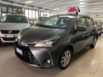 Toyota Yaris 1.5 Hybrid 5 porte Cool circola liber