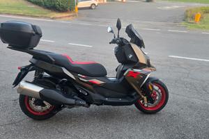 BMW C400X