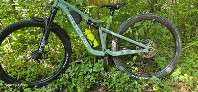 bicicletta focus thron 6.9 full aluminium