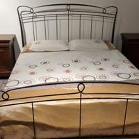 LETTO E COMODINI 