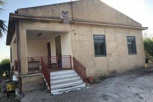 Villa di 4560 m² con più di 5 locali e box auto do