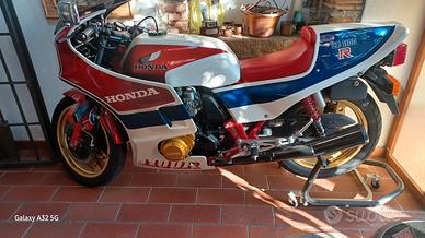 Honda CB1100R