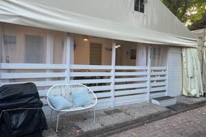 Bungalow + roulotte
