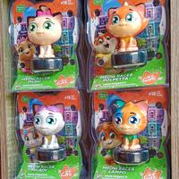 12 PZ dei 4 personaggi 44 GATTI